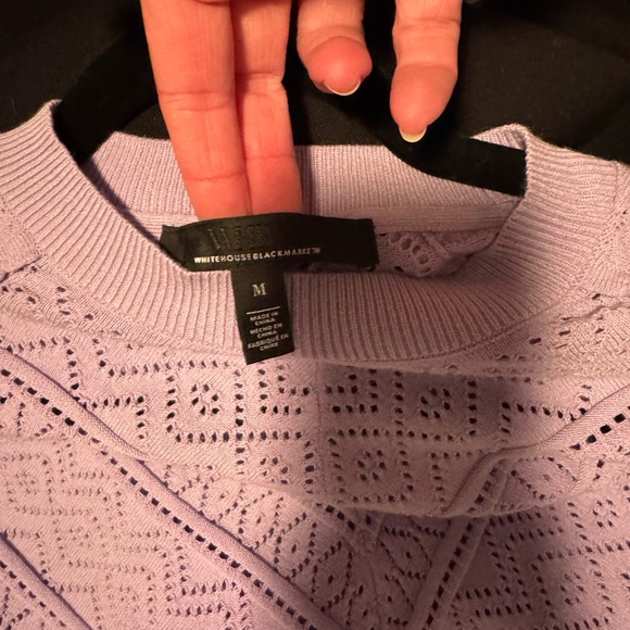 Gorgeous lavender WHBM sweater size M - Picture 3 of 4